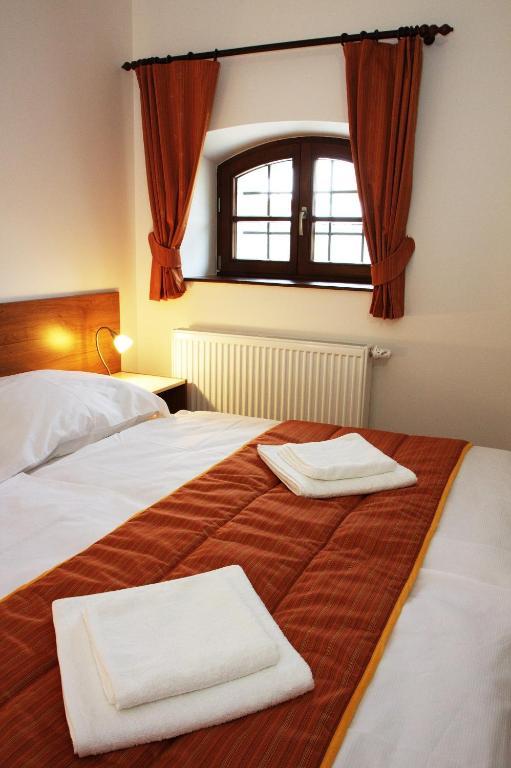 Hotel Pod Sluncem Třebíz Ruang foto